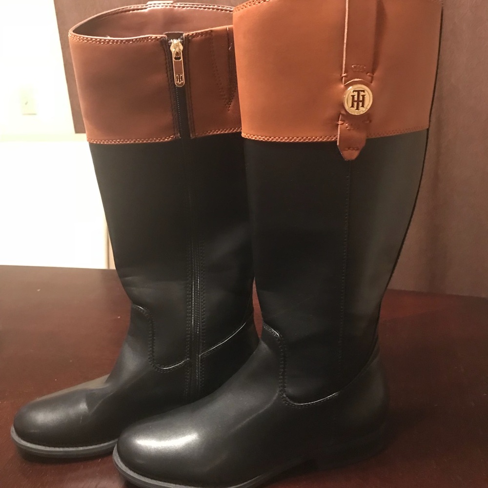 Tommy Hilfiger Two-Tone Riding Boots